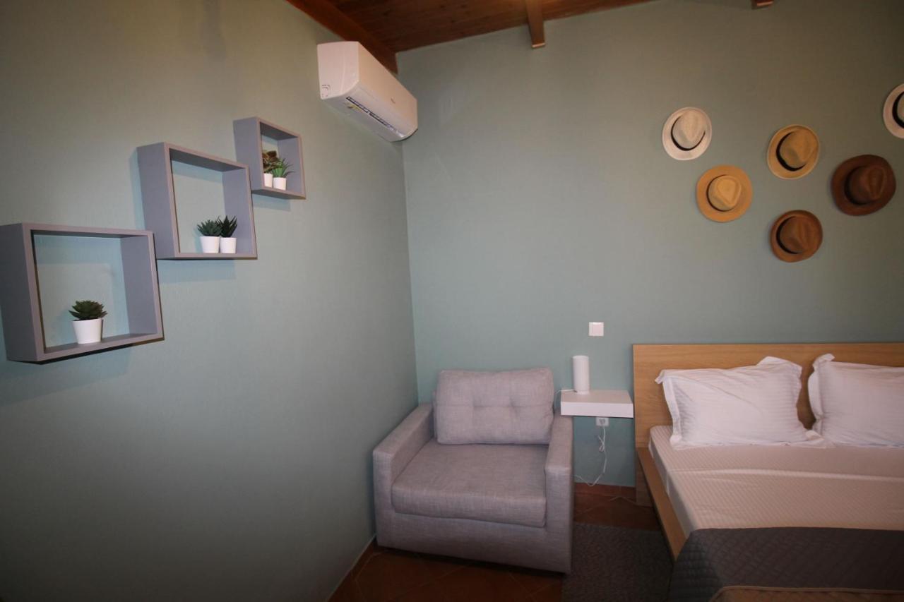 Pikinas Studios Near Ath Airport Markopoulo Mesogaias ภายนอก รูปภาพ